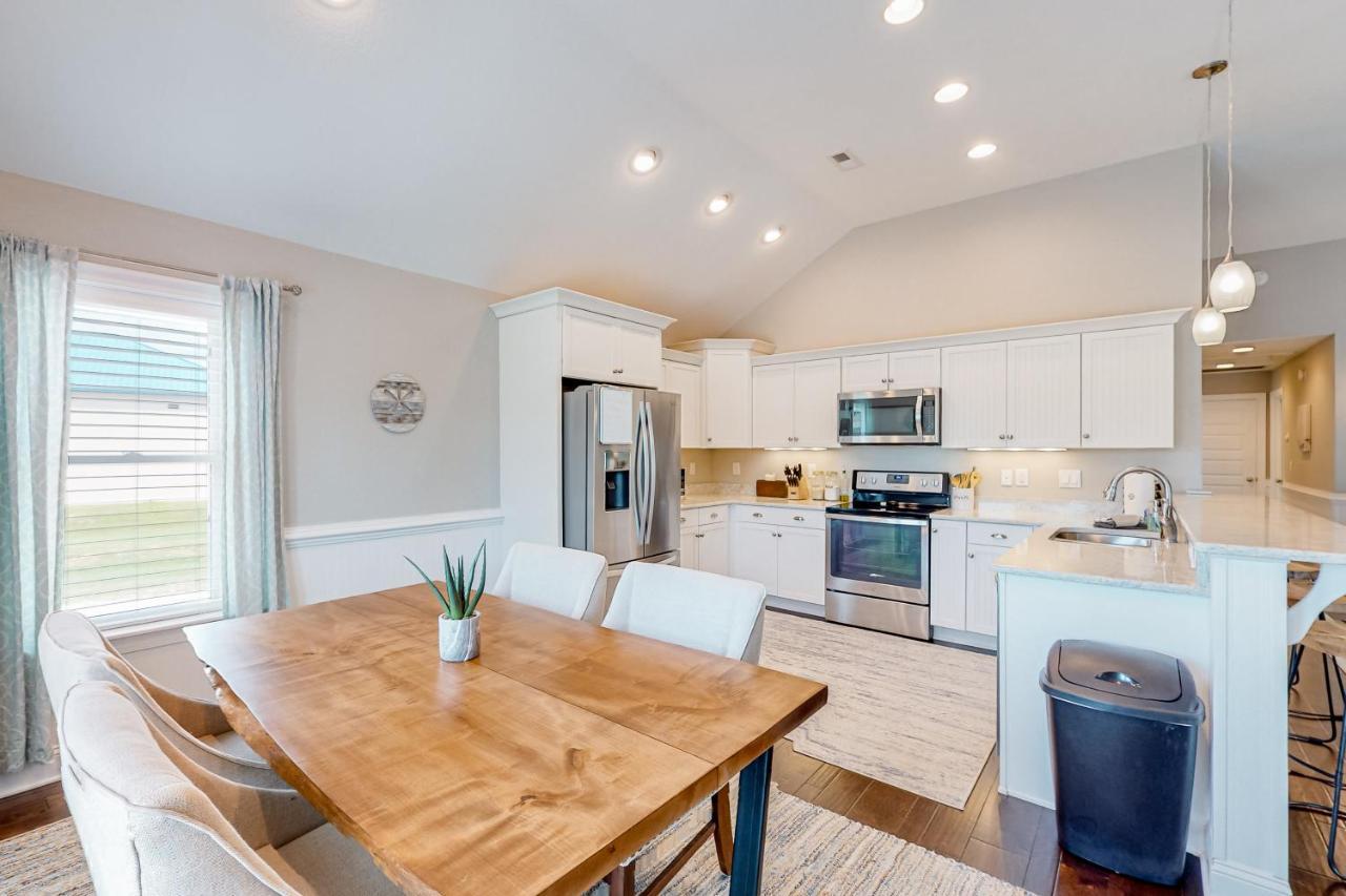Coastal Serenity - Unit A - Top Floor كيل ديفيل هيلز المظهر الخارجي الصورة